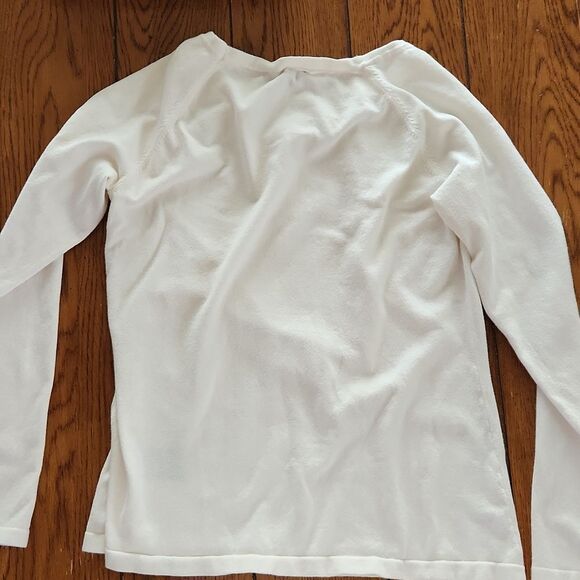 East 5th cream colorlong sleeve flower applique lightweight sweater wome… - Picture 4 of 6